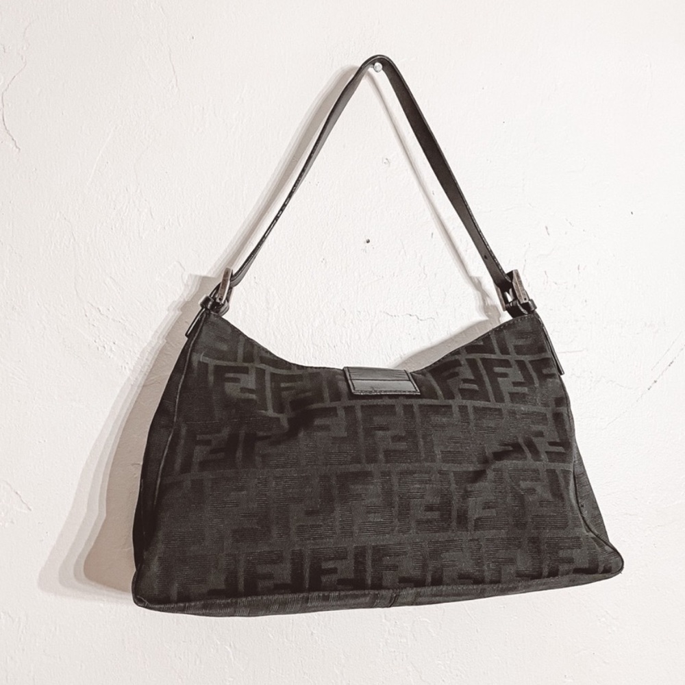 FENDI Zucca Print FF Monogram Mama Baguette Black - Picture 7 of 13